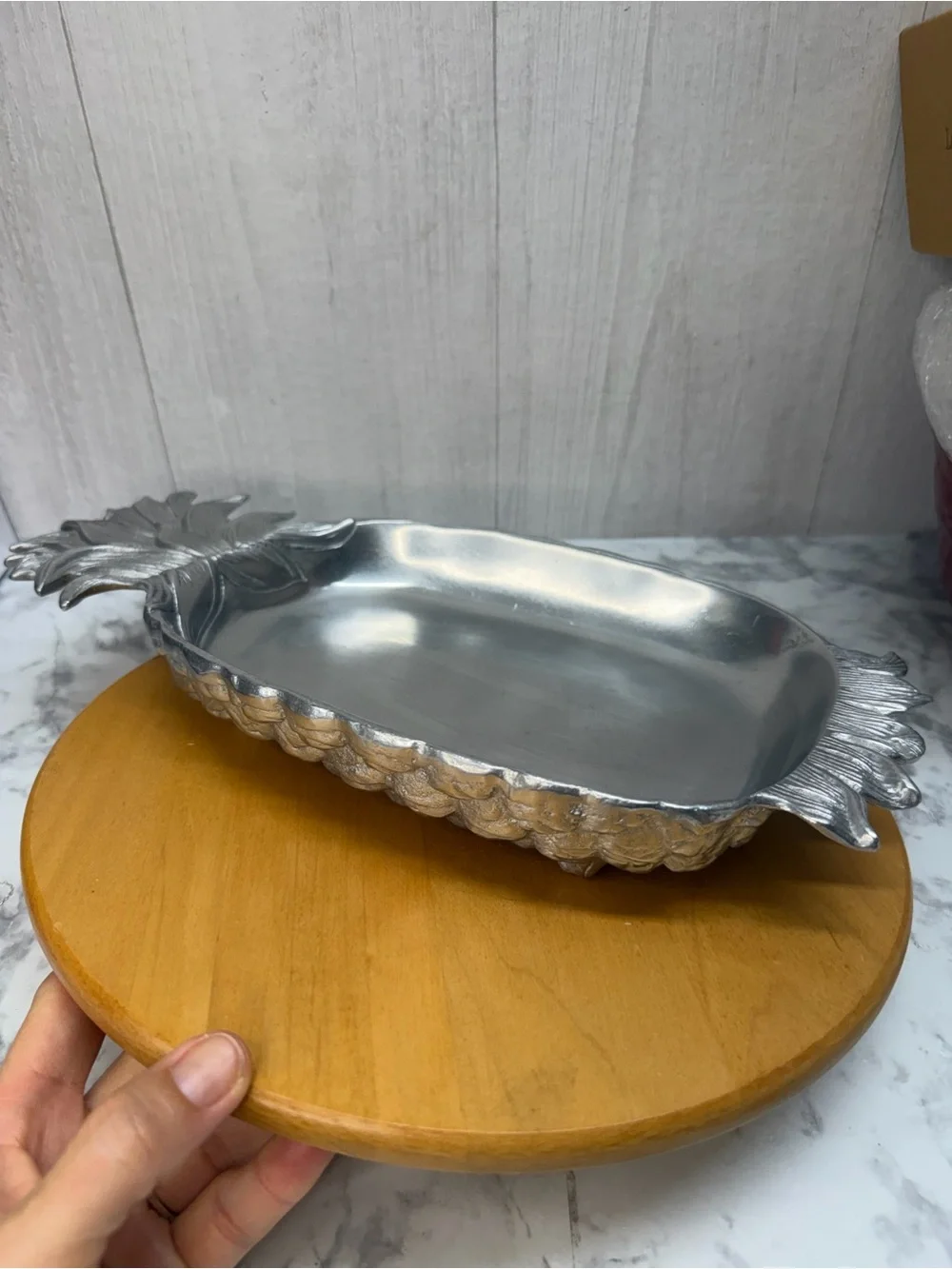 BELAVERRA Pineapple Metal Serving Tray Dish Bowl Centerpiece HTF piece 14x7.25